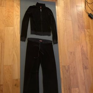 Juicy couture black velour sweatsuit - size small